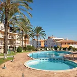 Homes With Cozy Terrace & 2 Swimming Pools Near The Heart Lägenhet *