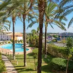 Homes With Cozy Terrace & 2 Swimming Pools Near The Heart Lägenhet Albufeira