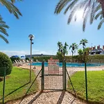 Homes With Cozy Terrace & 2 Swimming Pools Near The Heart Lägenhet Albufeira