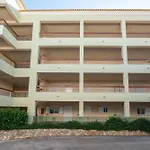 Homes With Cozy Terrace & 2 Swimming Pools Near The Heart *