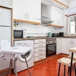 Homes With Cozy Terrace & 2 Swimming Pools Near The Heart