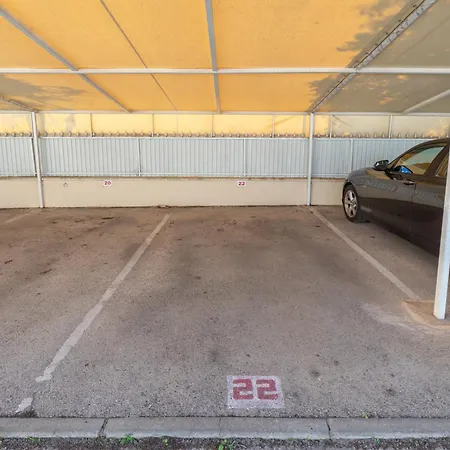 Homes With Cozy Terrace & 2 Swimming Pools Near The Heart شقة البوفيرا