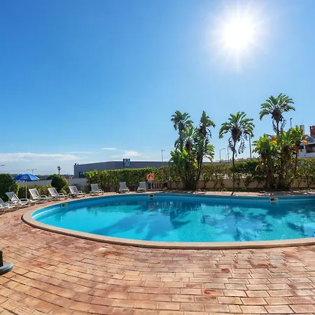 Homes With Cozy Terrace & 2 Swimming Pools Near The Heart 公寓 阿尔布费拉