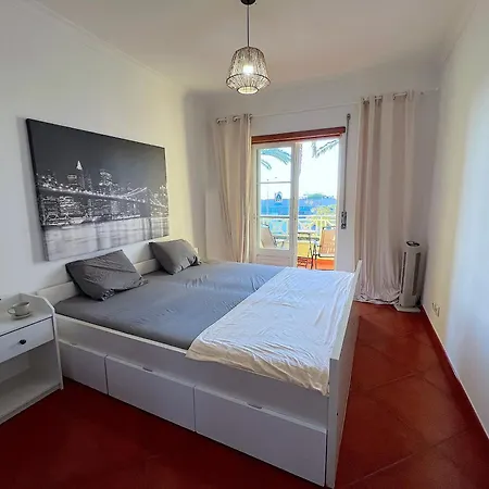 公寓 Homes With Cozy Terrace & 2 Swimming Pools Near The Heart *