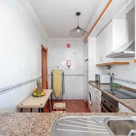 Lägenhet Homes With Cozy Terrace & 2 Swimming Pools Near The Heart *