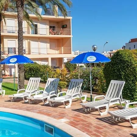 Homes With Cozy Terrace & 2 Swimming Pools Near The Heart Lägenhet *