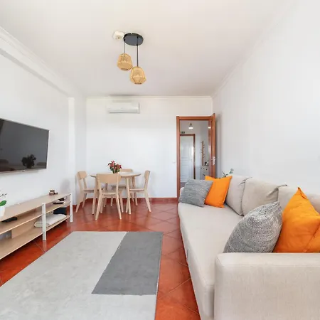 Homes With Cozy Terrace & 2 Swimming Pools Near The Heart Appartement Albufeira